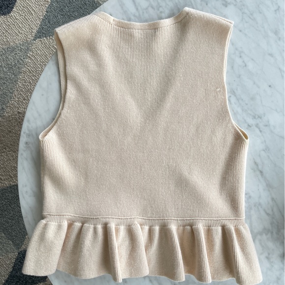 Club Monaco extra fine merino wool vest in Ivory - Picture 2 of 6